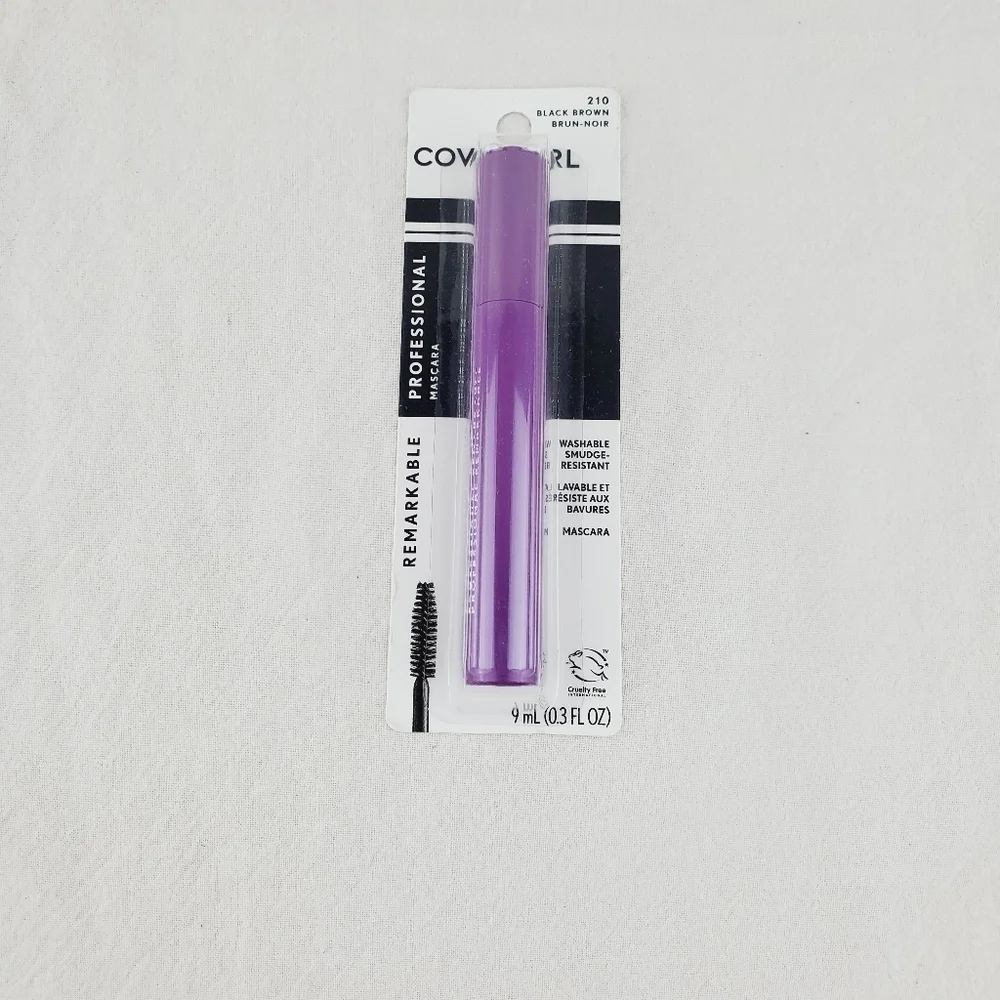 LAST ONE 🔥COVERGIRL remarkable smudge resistant mascara